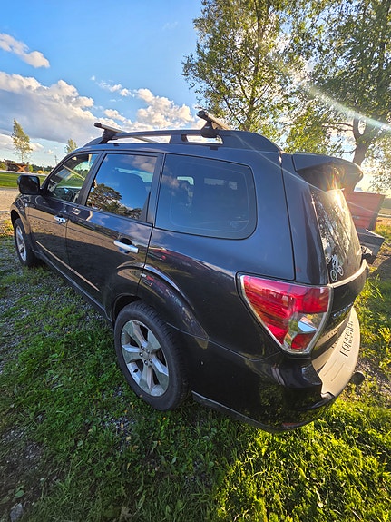 Subaru Forester 2 of 13