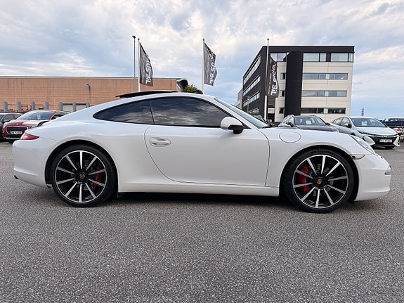 Porsche 911 Carrera S 7 of 30