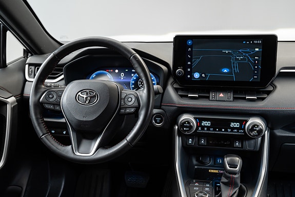 Toyota RAV4 21 of 30