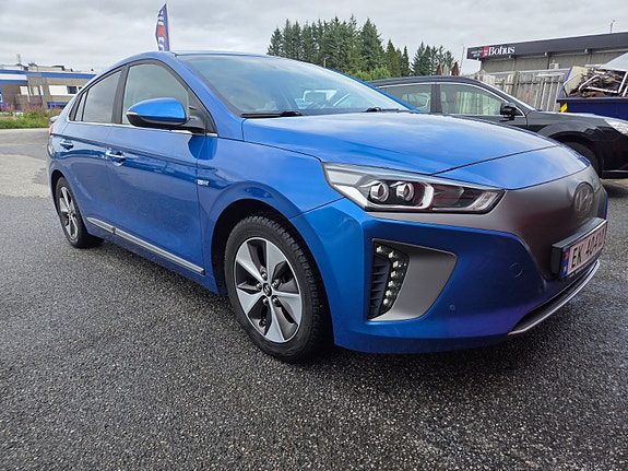 Hyundai IONIQ 7 of 19