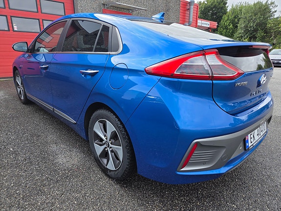 Hyundai IONIQ 3 of 19