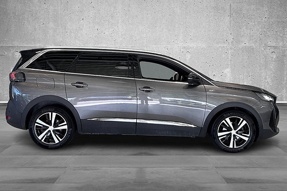 Peugeot 5008 10 of 30