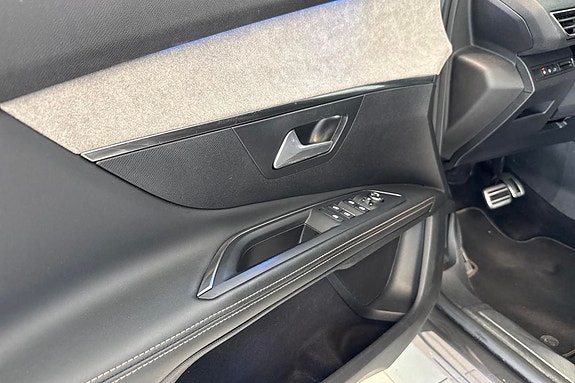 Peugeot 5008 11 of 30