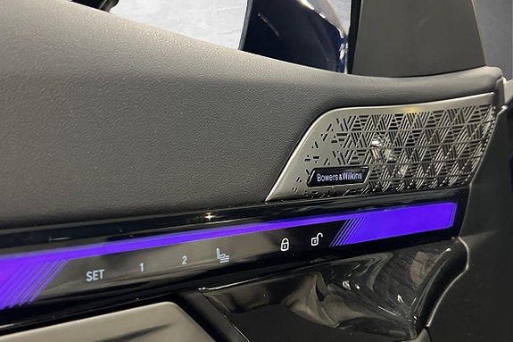 BMW i5 16 of 23