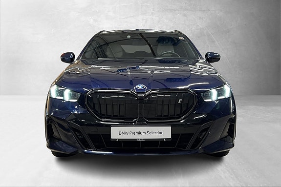 BMW i5 2 of 23