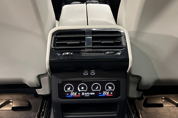 BMW i5 20 of 23