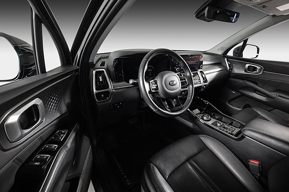 Kia Sorento 25 of 30