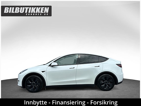 Tesla Model Y 2 of 20