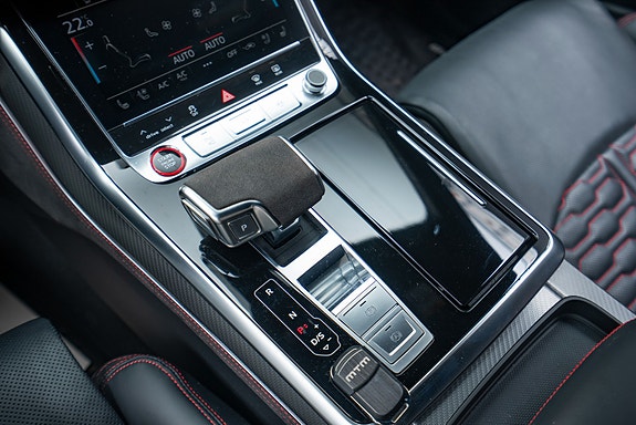Audi RS Q8 17 of 26