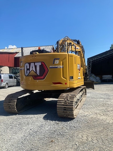 Cat 325 7 of 8
