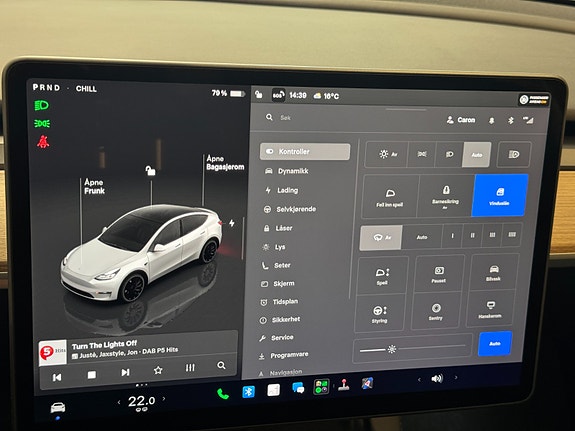 Tesla Model Y 12 of 19