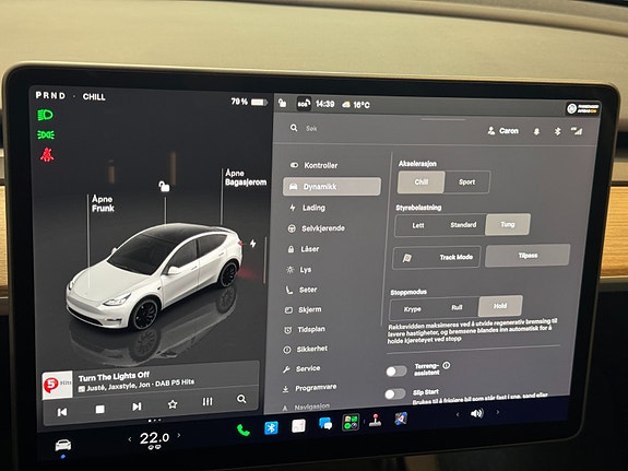Tesla Model Y 14 of 19
