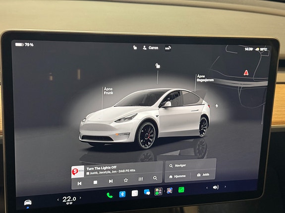 Tesla Model Y 7 of 19