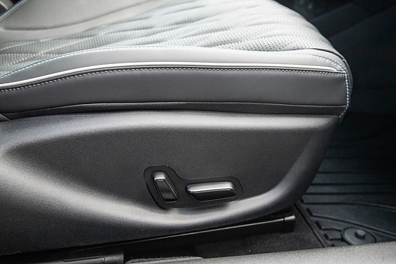 BYD Seal 23 of 30