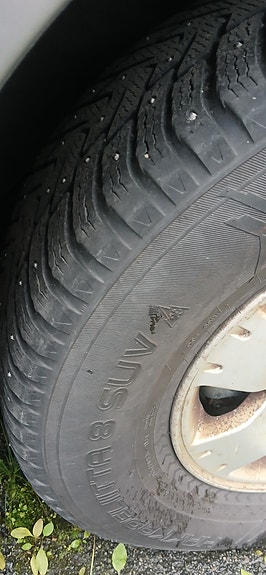 Mitsubishi Pajero 13 of 16