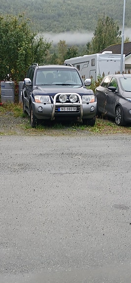 Mitsubishi Pajero 9 of 16