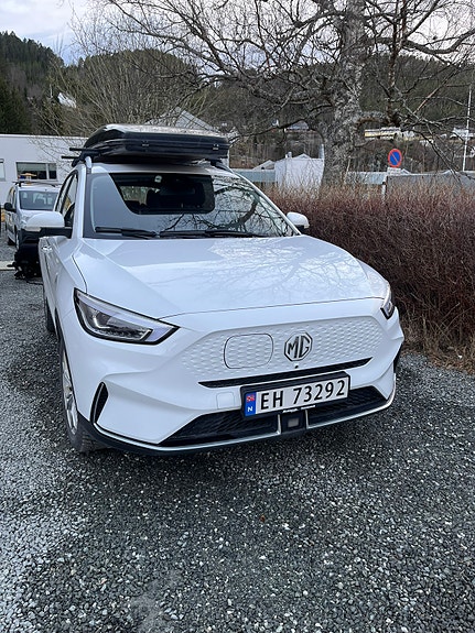 MG ZS EV 4 of 5