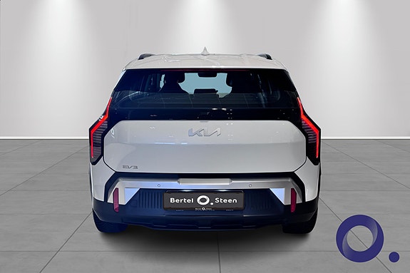 Kia EV3 4 of 16