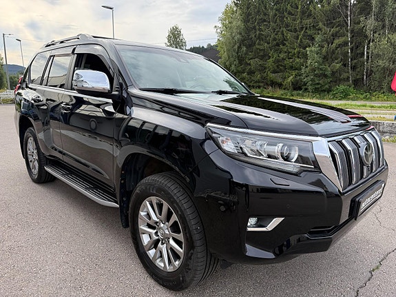 Toyota Land Cruiser 7 of 17