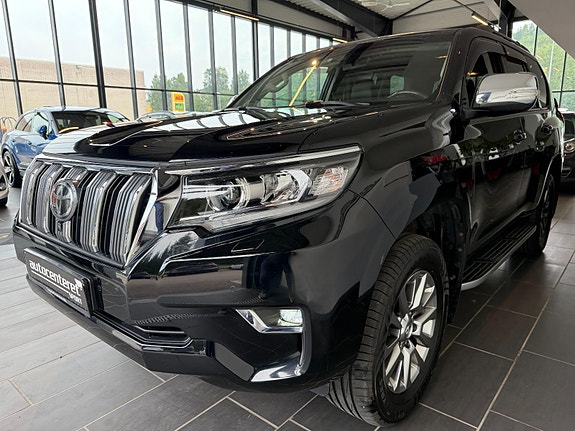 Toyota Land Cruiser 4 of 17