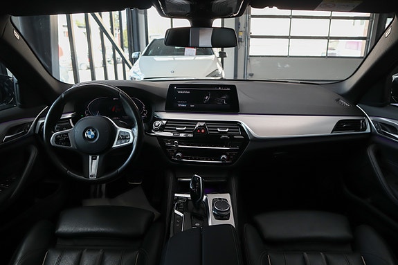 BMW 530e 25 of 30