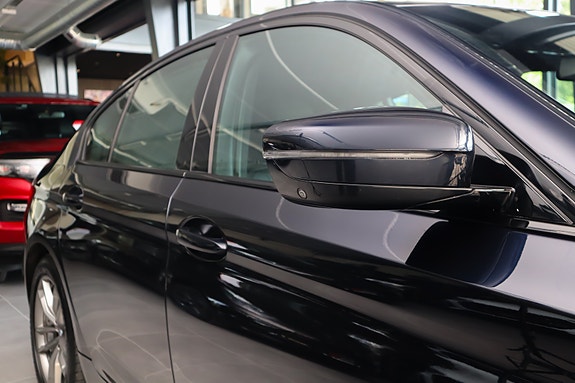 BMW 530e 3 of 30