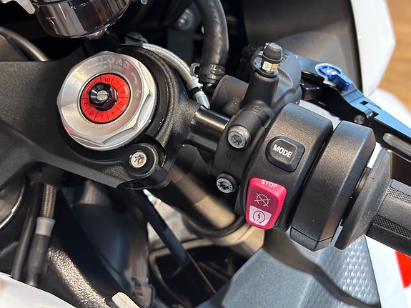 BMW S 1000 RR - Godt utstyrt! 9 of 14