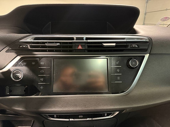 Citroen C4 Picasso 18 of 30