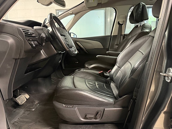 Citroen C4 Picasso 16 of 30