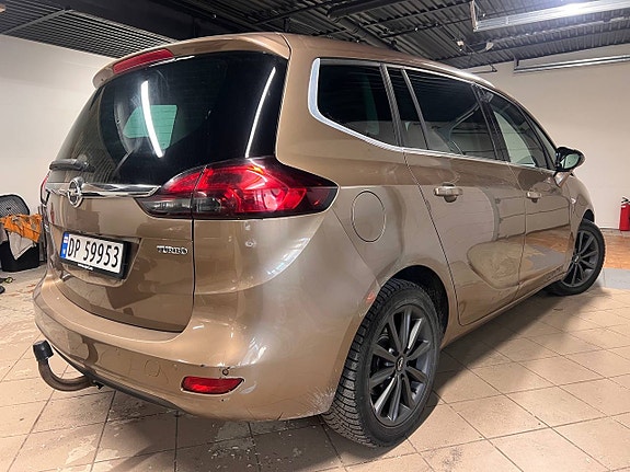 Opel Zafira Tourer 7 of 30