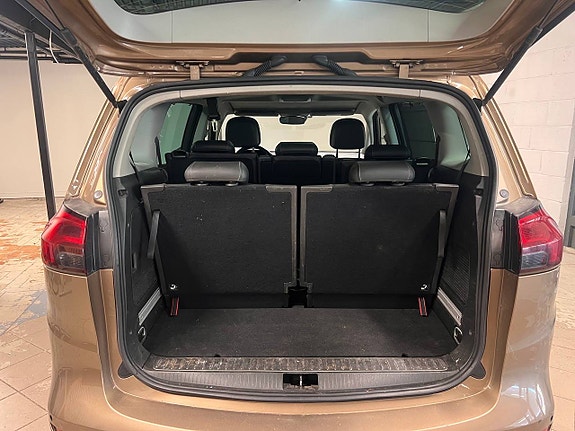 Opel Zafira Tourer 4 of 30
