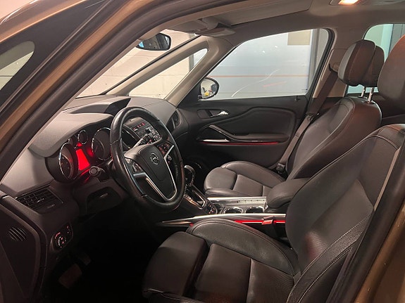Opel Zafira Tourer 14 of 30