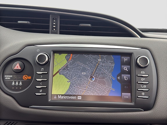Toyota Yaris 17 of 26