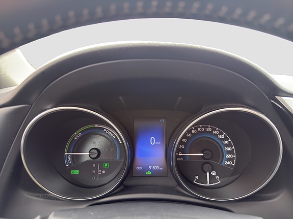 Toyota Auris 13 of 24