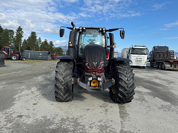 Valtra T174 2017, kr 750 000,-
