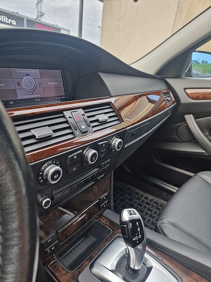 BMW 523i 13 of 27