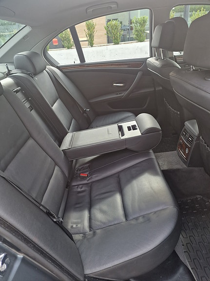 BMW 523i 20 of 27