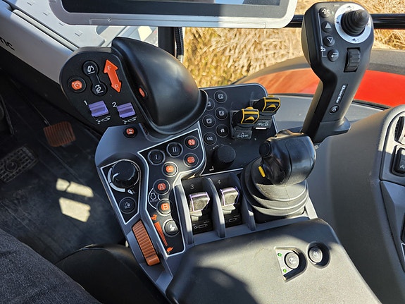Kubota M7-173 kvt premium utgave - topputstyrt - 2022-mod - bør sees! 22 of 30
