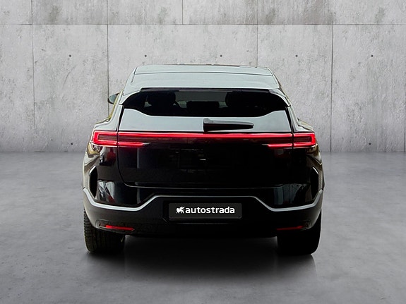 Polestar 3 4 of 19