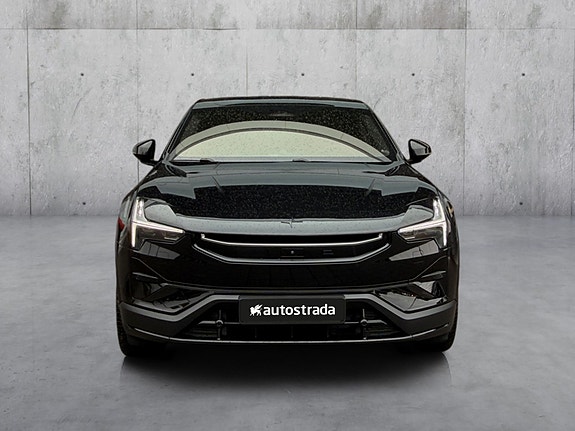 Polestar 3 8 of 19