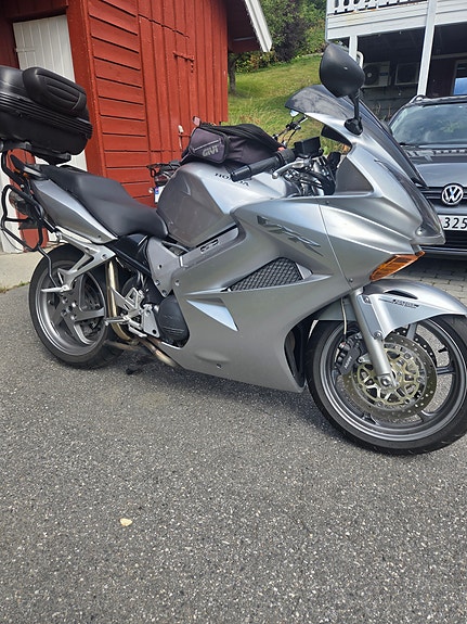 Honda VFR 800 5 of 6