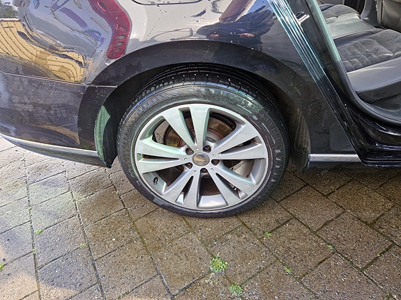 Volkswagen Passat 20 of 26