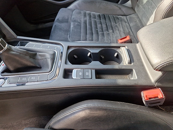 Volkswagen Passat 25 of 26