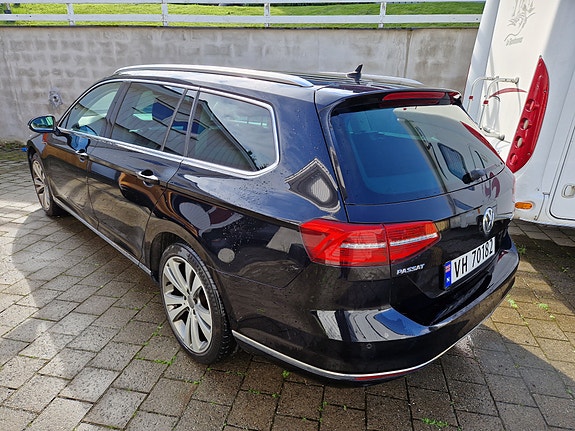 Volkswagen Passat 6 of 26