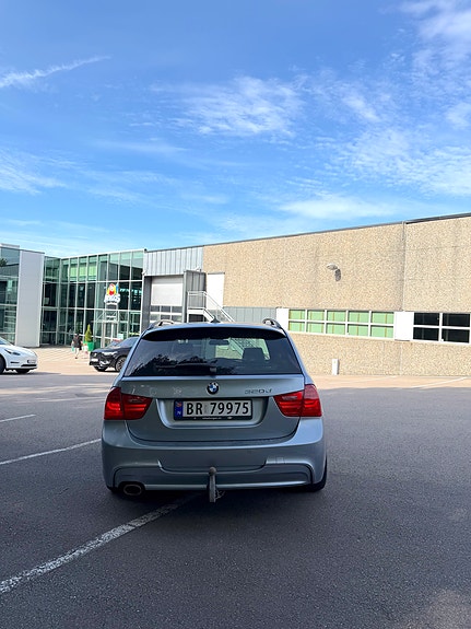 BMW 320xd 7 of 18