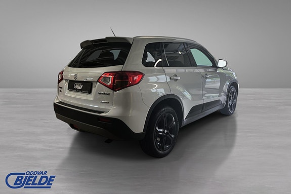 Suzuki Vitara 5 of 16