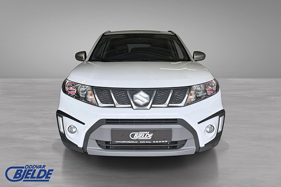 Suzuki Vitara 2 of 16