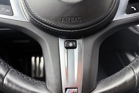BMW 330e 20 of 30