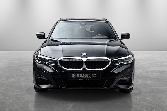 BMW 330e 3 of 30