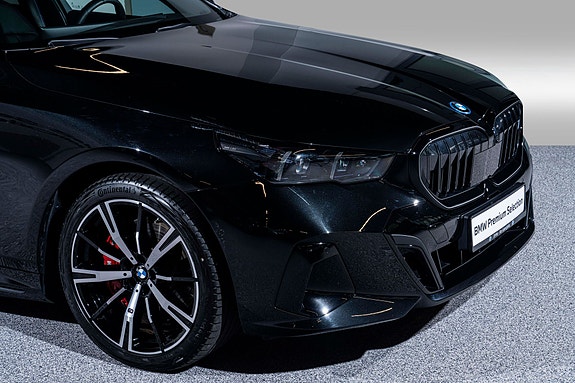 BMW i5 4 of 25